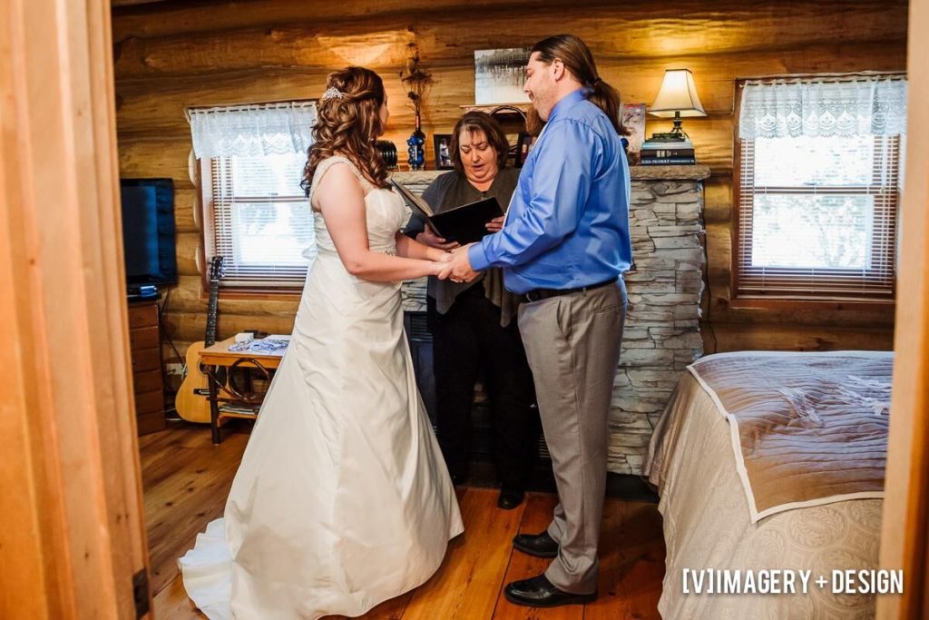Plan the best Wisconsin elopement at our Wisconsin Bed and Breakfast.